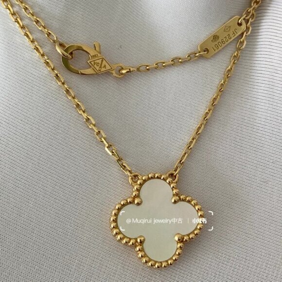 ✅Authentic Van Cleef & Arpels 18K Yellow Gold Necklace - Picture 8 of 11